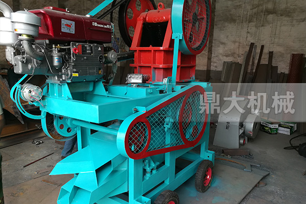 移動式鄂破碎篩分一體機(jī)